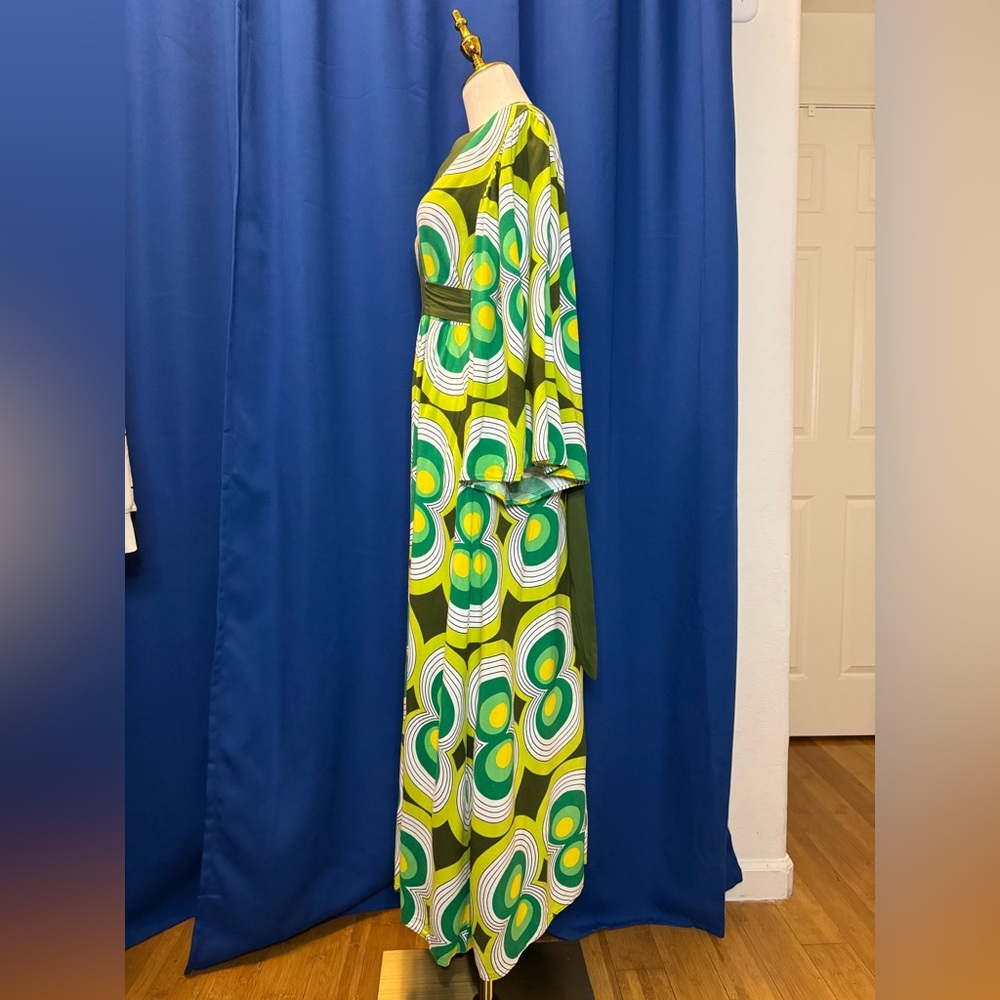 Green Patterned Maxi Dress - Picture 5 of 9